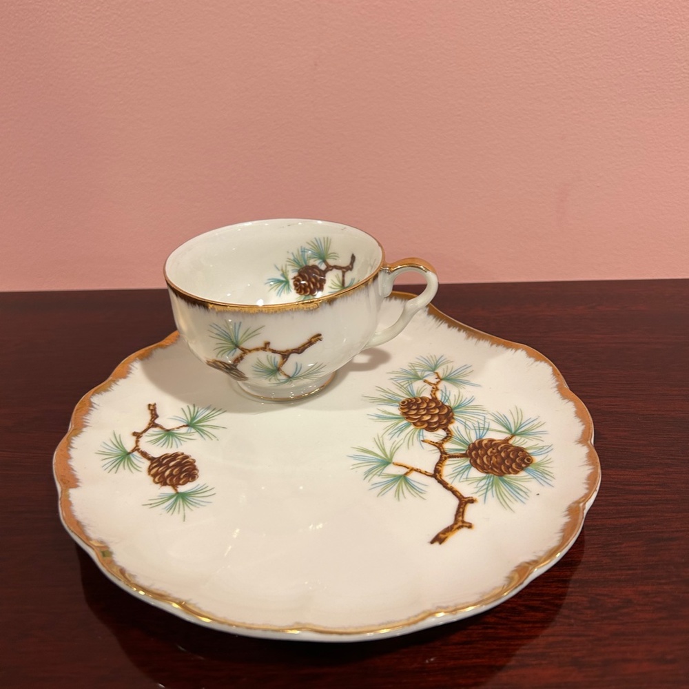 Vintage Norcrest Pine Cone Porcelain China Set Plates & Cups Japan 1950s - Picture 3 of 9